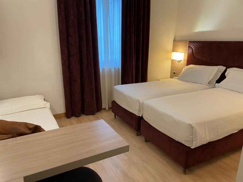 Hotel Omnia Noventa di Piave Exterior foto