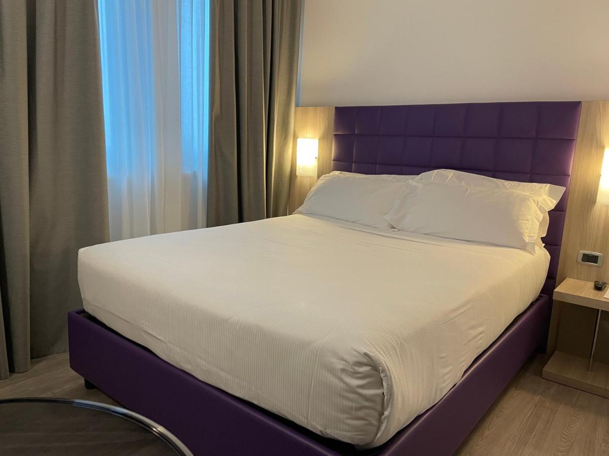 Hotel Omnia Noventa di Piave Exterior foto