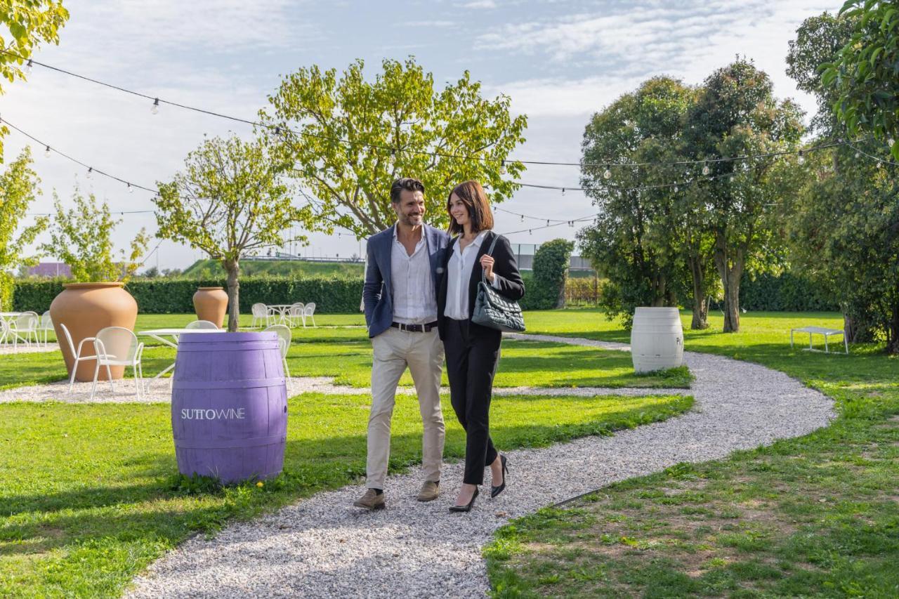 Hotel Omnia Noventa di Piave Exterior foto